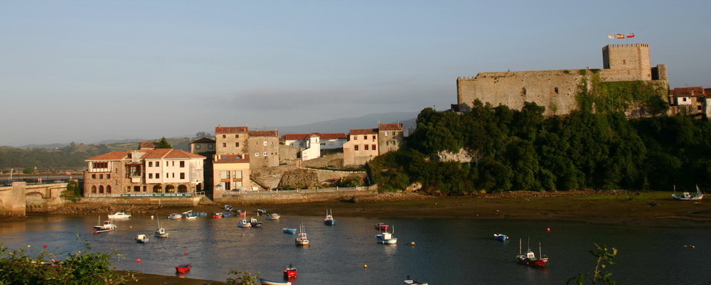 Castillo de San Vicente de la Barquera