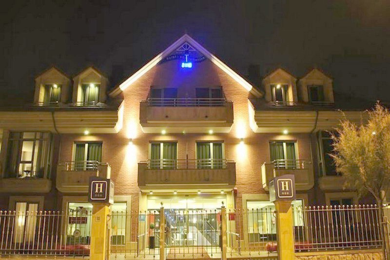Hotel Maritimo Ris
