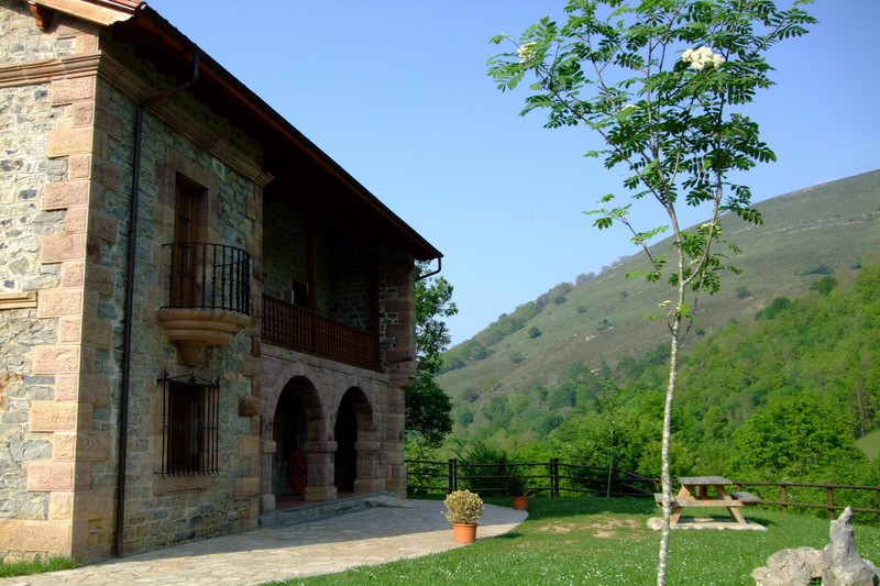 Centro de Interpretación del Parque Natural de Saja Besaya Edificio principal Cantabria Cantabriarural