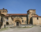 Colegiata de Santa Juliana Santillana del mar Vista general de la fachada Cantabria Cantabriarural