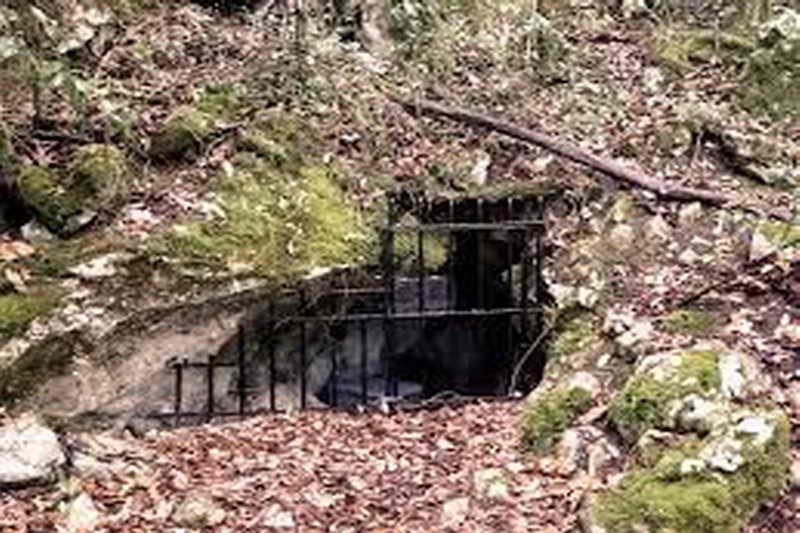 Cueva de la Garma entrada a la cueva Cantabria Cantabriarural