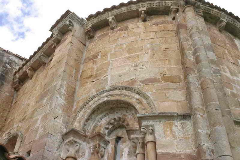 Iglesia Romanica de Nuestra Señora de la Asuncion de Santa Maria de Cayon Cantabria Cantabriarural
