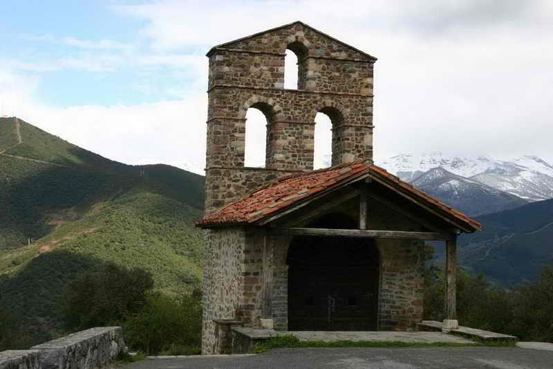 Monasterio de Santo Toribio de Liebana Cantabria Cantabriarural