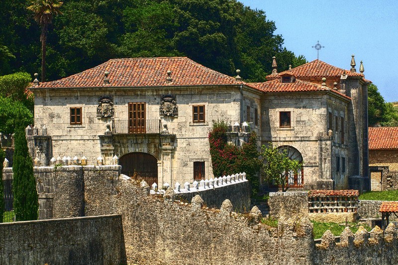 Palacio de los Condes de Isla Cantabria Cantabriaural