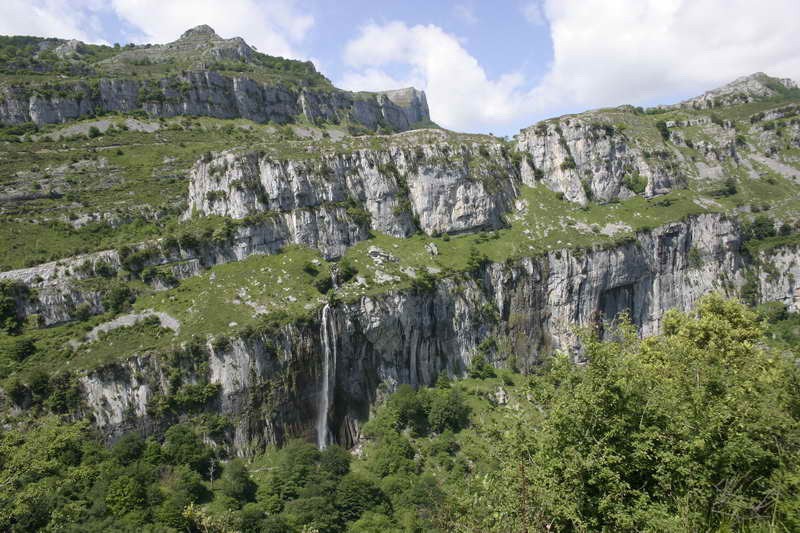 Ruta Collados de Asón Mortillano Cascada del Asón Cantabria Cantabriarural