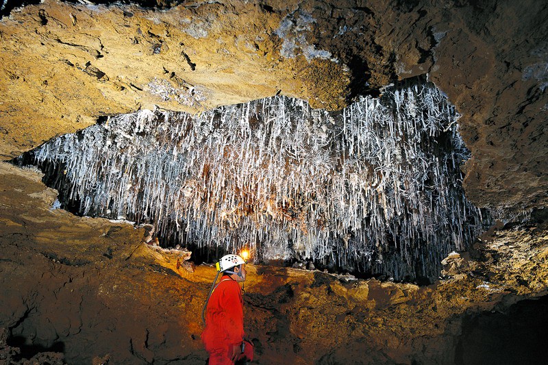 Visita Turismo Aventura Cueva El Soplao Cantabria Cantabriarural