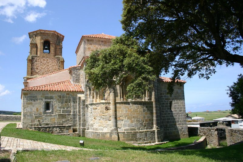 Iglesia de Santa Maria de Bareyo Cantabria