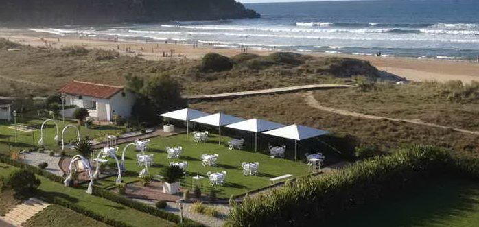 Hotel Juan de la Cosa, Hotel a pie de playa en Berria Santoña Cantabria