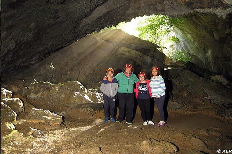 Turismo Activo cuevas alto Ason Cantabria, Turismo Activo Cuevas Ason,