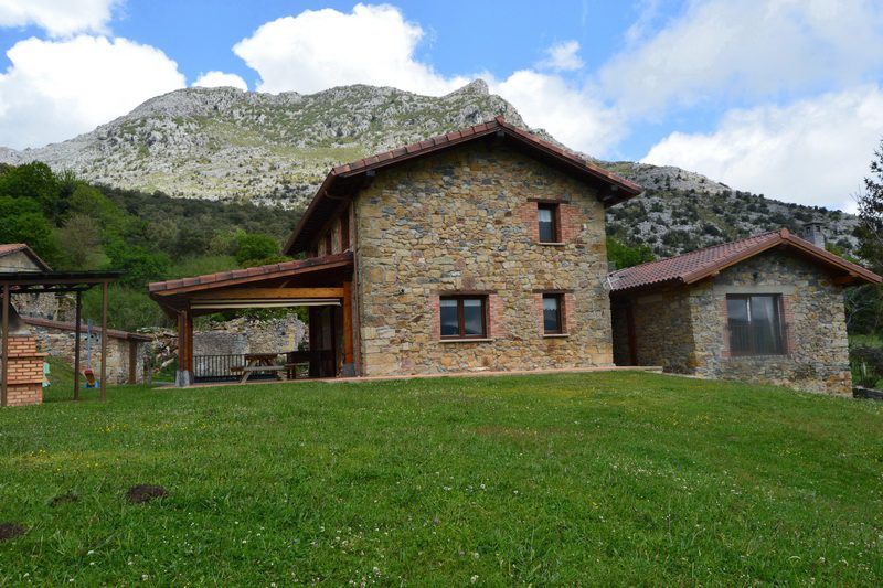 El Paraiso del Yayo Apartamentos en Rozas de Soba (Cantabria) Panorámica