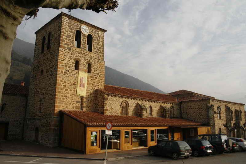 Antigua iglesia de San Vicente (Potes), Centro de Estudios Lebaniegos Cantabria