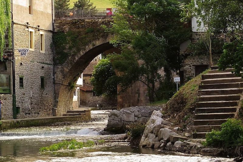 Rio Deva en Potes,Que ver en Potes (Cantabria) lugares de interes