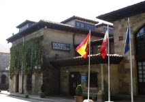 Hotel Museo Santillana